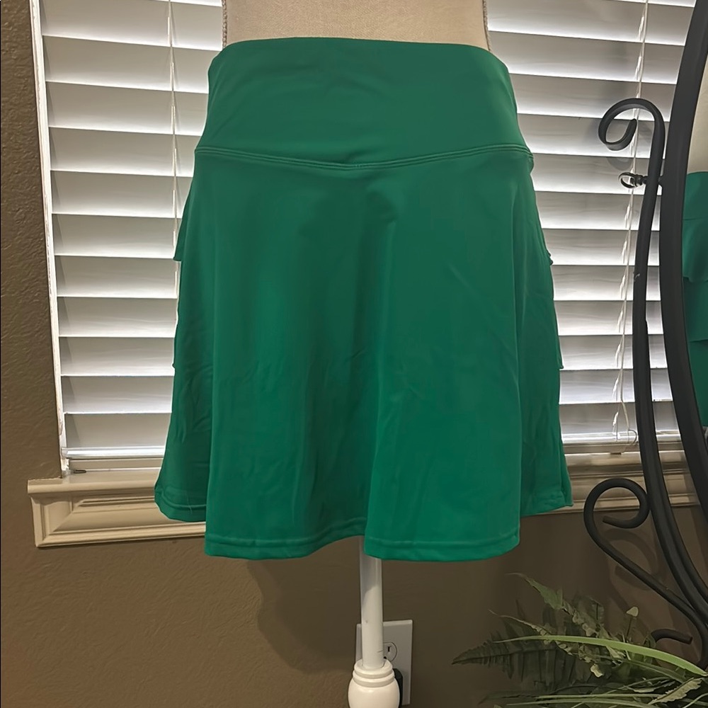 Jack Smith ruffled tennis skirt, casual mini skater skirt with shorts - Picture 2 of 9